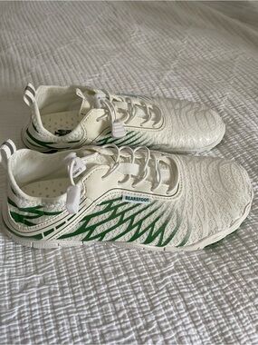 Women's Bearefoot Gossamers White and Green Barefoot Grounding Sneakers 37 7